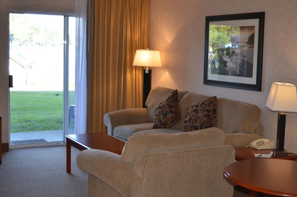 Inn On Long Lake Nanaimo Kültér fotó