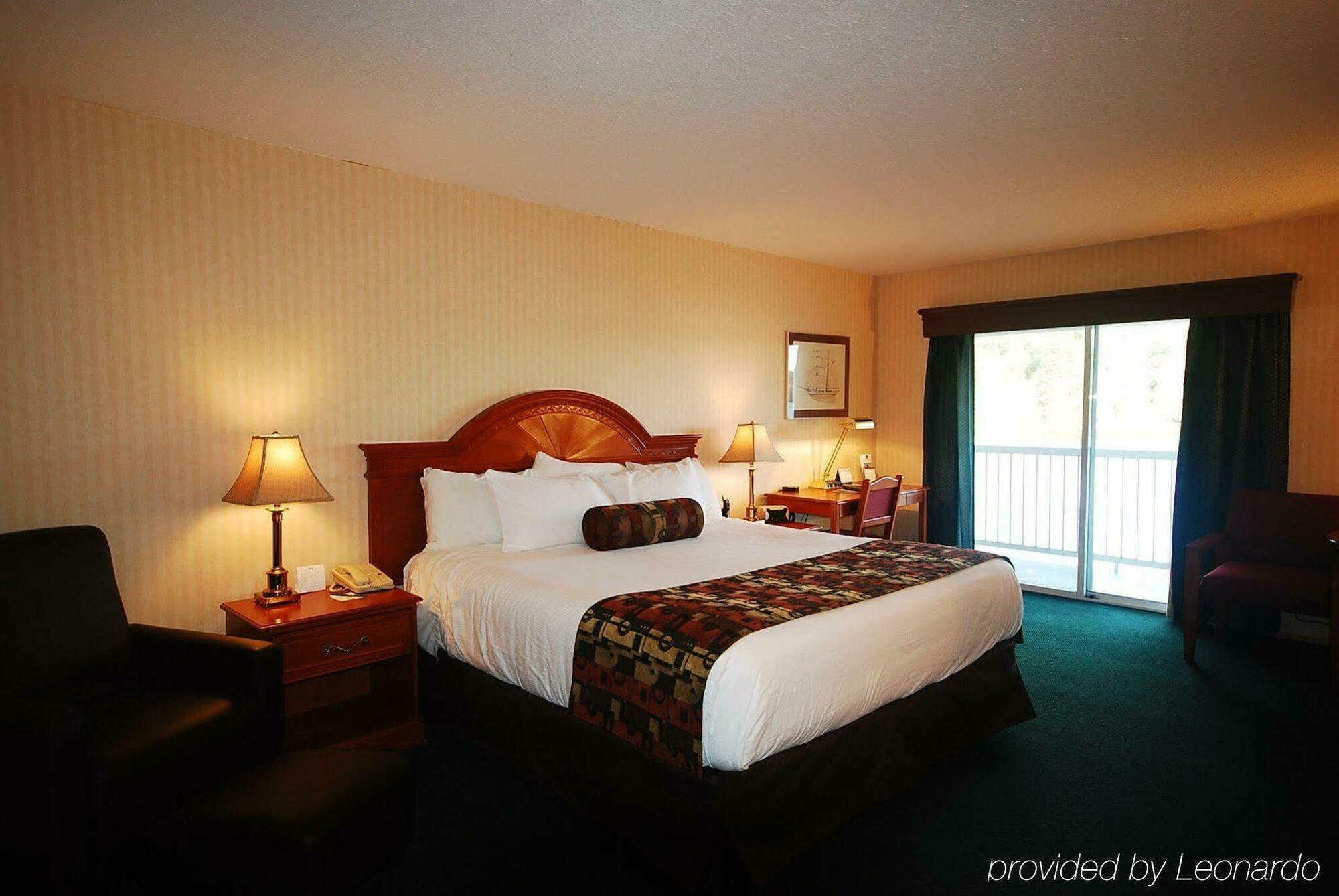 Inn On Long Lake Nanaimo Szoba fotó